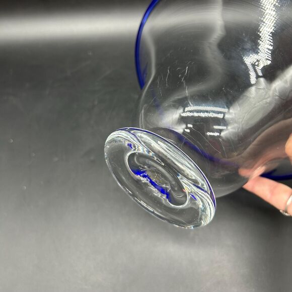 Hand Blown Glass Bowl signed LV 1977 - Picture 3 of 4